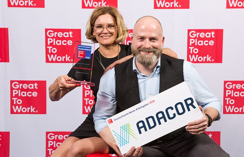عکس: Gero Breloer، Barbara Köng، Robert Staffl for Great Place to Work® "width =" 800 "height =" 515 "srcset =" https: //blog.adacor. com / wp-content / uploads / 2020/02 / kiki_andy_800x515.jpg 800w ، https://blog.adacor.com/wp-content/uploads/2020/02/kiki_andy_800x515-300x193.jpg 300w ، https: // وبلاگ. adacor.com/wp-content/uploads/2020/02/kiki_andy_800x515-768x494.jpg 768w "sizes =" (max-width: 800px) 100vw، 800px